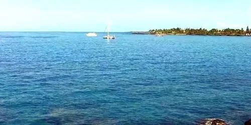 Holualoa Bay from Royal Kona Resort webcam