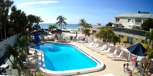 Hôtel avec piscine au bord de l’île d’Anna Maria Caméra web