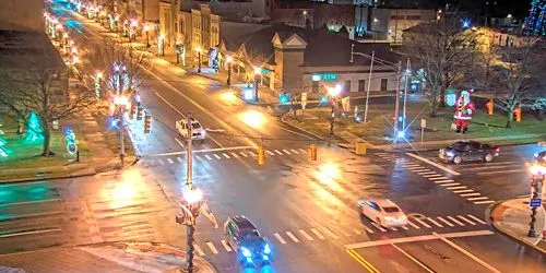 Intersection du centre-ville près du parc Four Corners Webcam