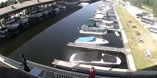 Lagoon City - moorings for yachts and boats Webcam