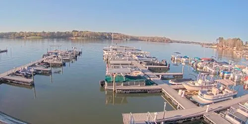 Buceo y puerto deportivo en Lake Hickory Cámara web