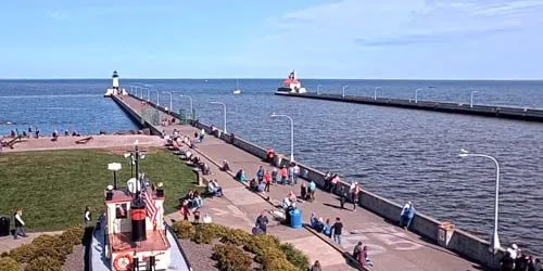 L'entrée du canal d'eau, phare de North Pier webcam - Duluth