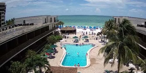 Piscina en Limetree Beach Resort Webcam screenshot