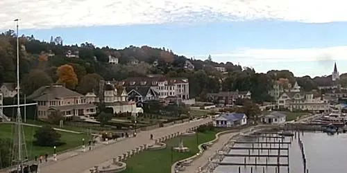 Mackinac Island Embankment webcam