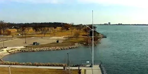 PTZ camera at Dossin Museum on Belle Island webcam - Detroit