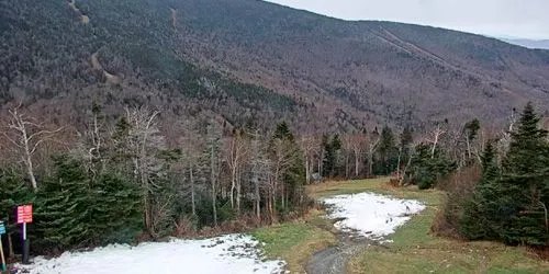 Vue panoramique sur la montagne depuis Allyn’s Lodge Caméra web