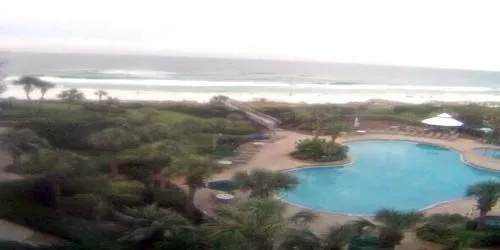 Pool at the hotel on the coast Webcam