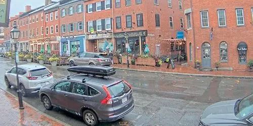 Restaurantes y cafeterías en State Street webcam - Newburyport