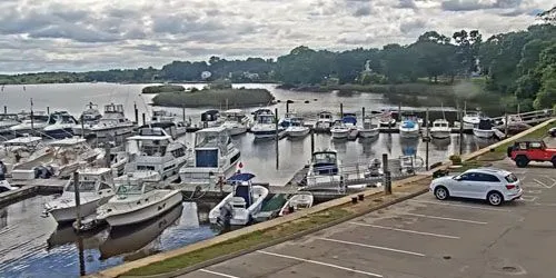 Norwest Marine sobre el río Pawcatuck webcam - Stonington