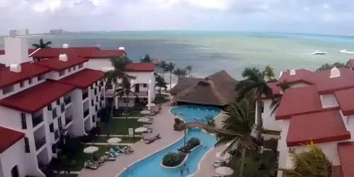 The territory of the Royal Cancun hotel webcam