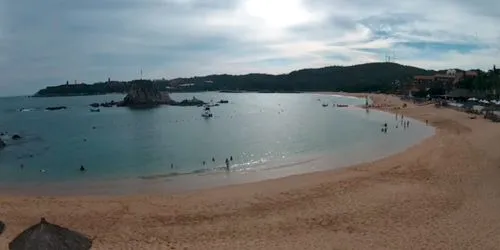 Plage de Tangilunda webcam - Crucecita