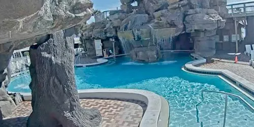 Waterfall at the Days Inn webcam - Panama City