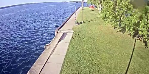 Bord de l'eau dans la ville de Brockville webcam