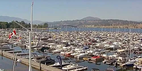 Pier with ships in the city yacht club webcam - Kelowna