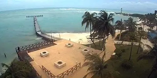 Plage avec jetée à Hyatt Ziva webcam